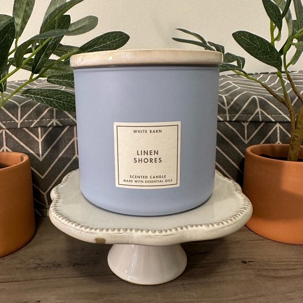 Brand new - Bath & Body Works 3-Wick candle